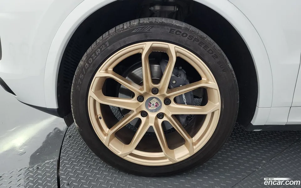 Porsche Cayenne 3.0 2022 — миниатюра 2