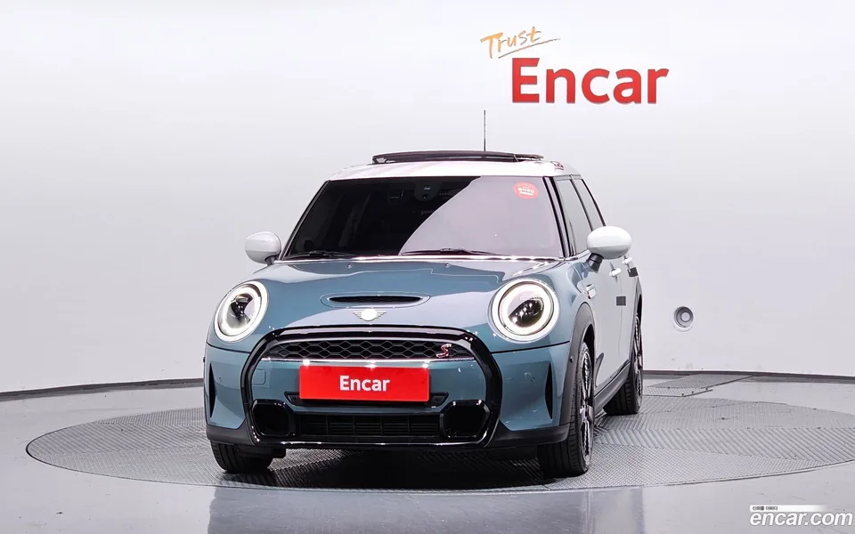 MINI Cooper S 5 2023 — миниатюра 3
