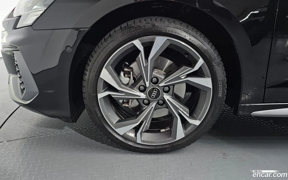 Audi A3 (8Y) 40 TFSI 2024 — миниатюра 2