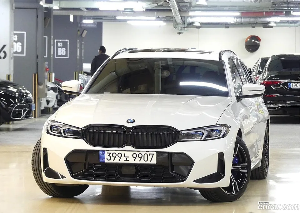 BMW 3 Series 320i M 2023 — миниатюра 3