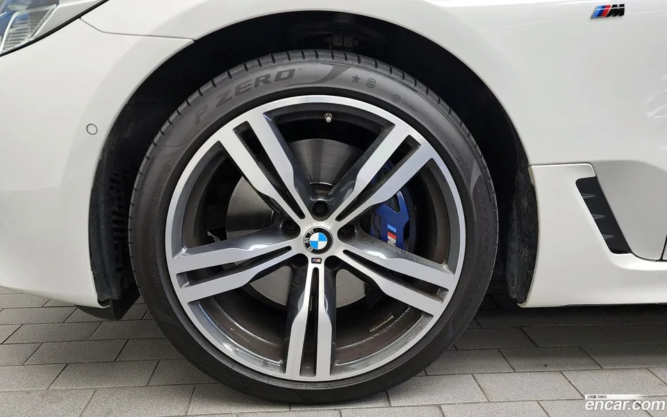 BMW 6 Series GT 630i xDrive M 2023 — миниатюра 2