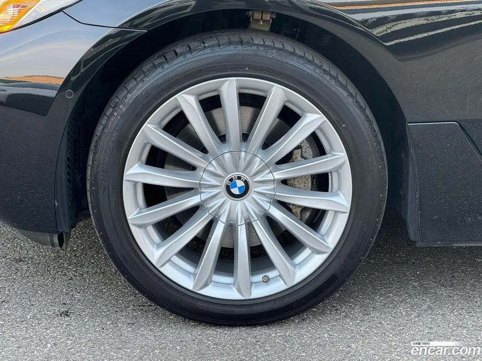 BMW 6 Series GT 630i xDrive 2024 — миниатюра 2
