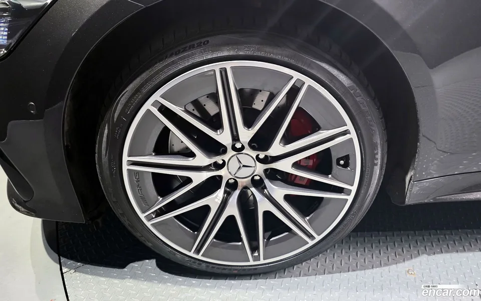 Mercedes-Benz AMG GT 4 43 4MATIC+ 2023 — миниатюра 2