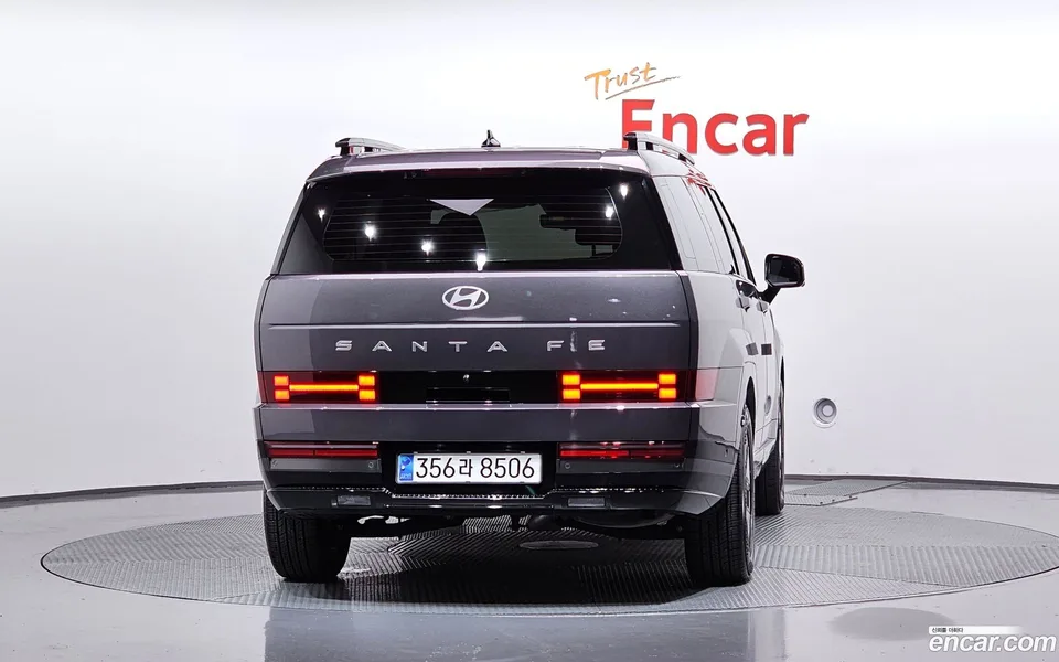 Hyundai SantaFe HEV 1.6 2WD 2023 — миниатюра 4