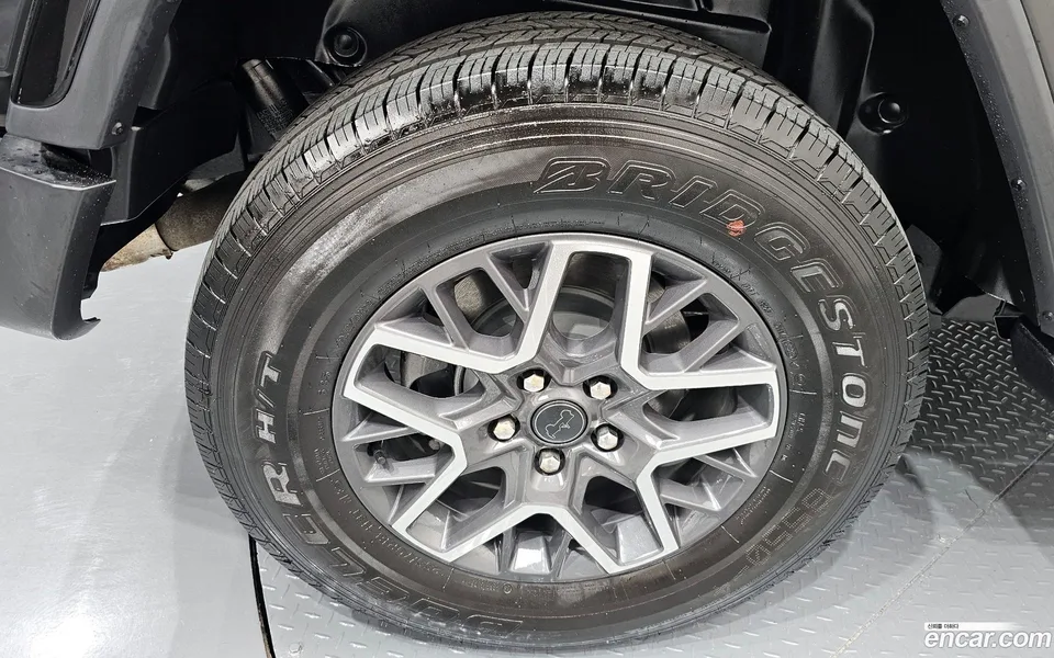 Jeep Wrangler 2.0 4 2024 — миниатюра 2
