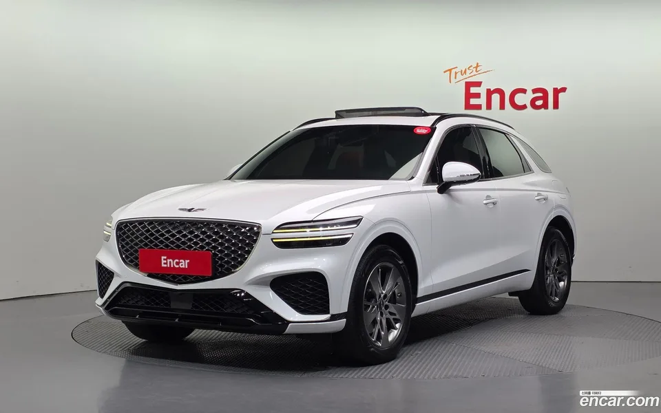 Genesis GV70 2.5T 2WD 2022 — фото 1, купить с доставкой в Москву