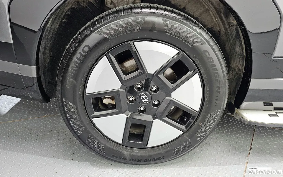 Hyundai SantaFe HEV 1.6 2WD 2023 — миниатюра 5