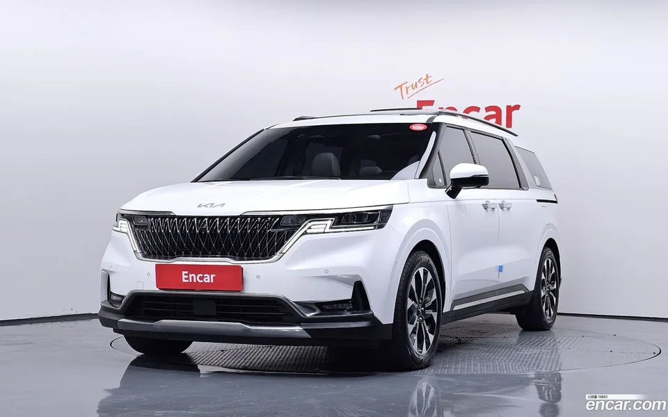 Kia Carnival 9 2022 — фото 1, купить с доставкой в Москву