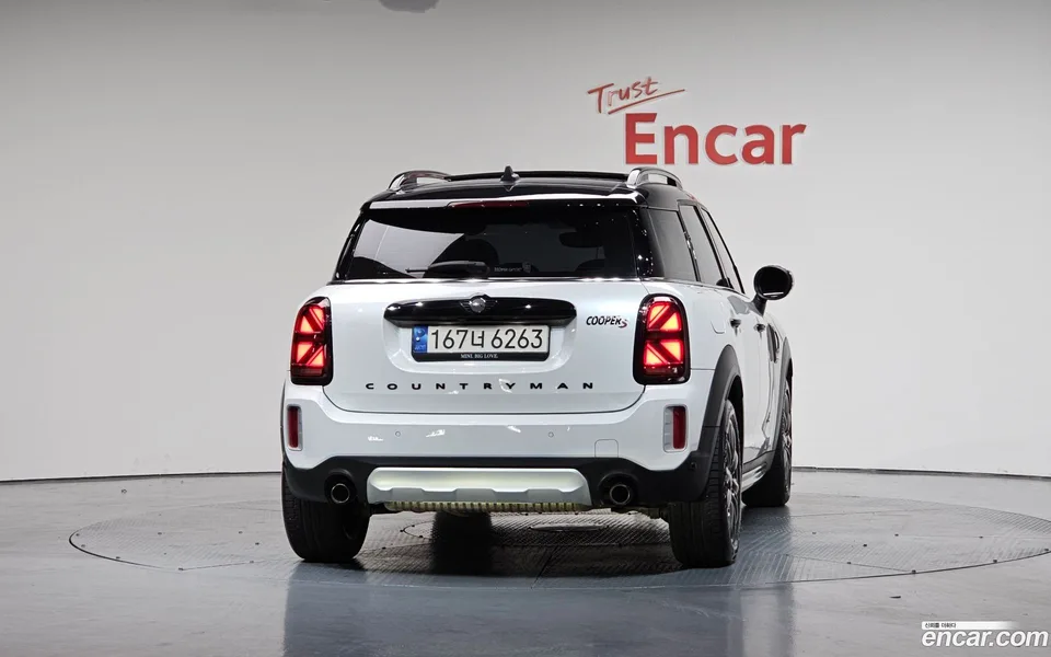 MINI Cooper S Countryman ALL4 2023 — миниатюра 4