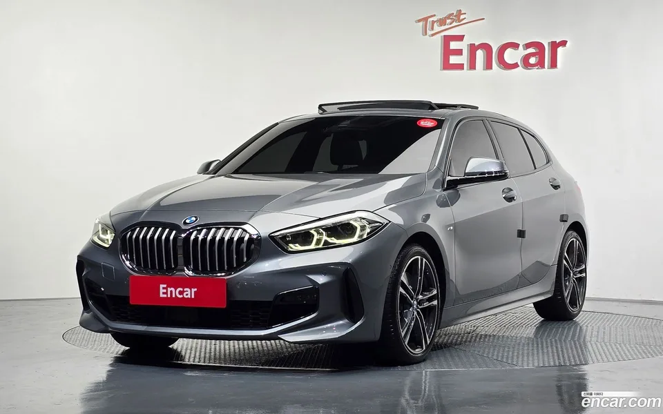 BMW 1 Series 120i M 2023 — фото 1, купить с доставкой в Москву