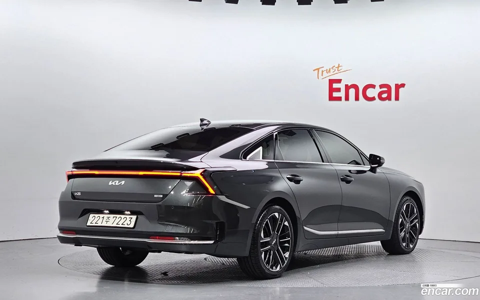 Kia K8 Hybrid 2025 — миниатюра 2