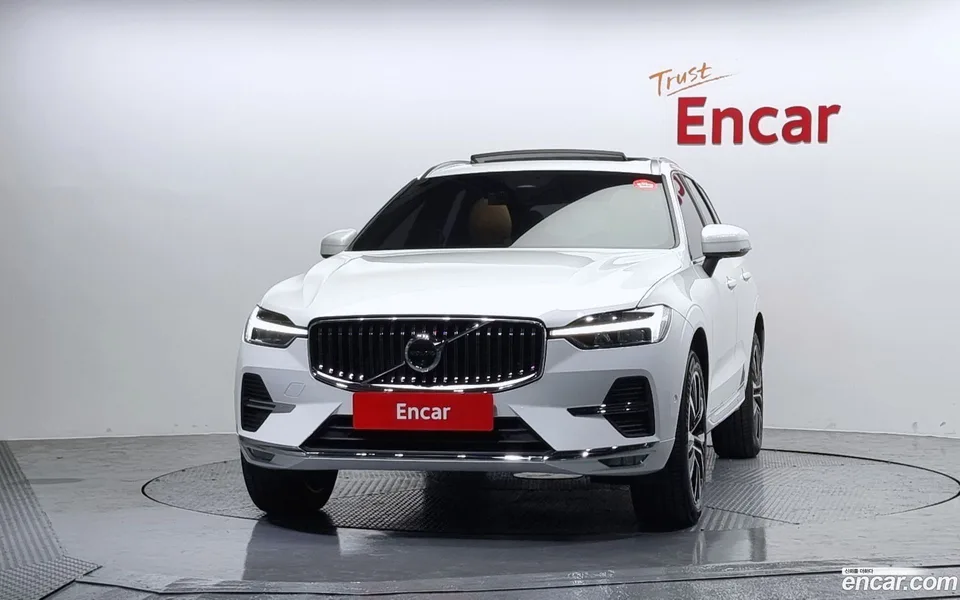 Volvo XC60 B6 2025 — миниатюра 3
