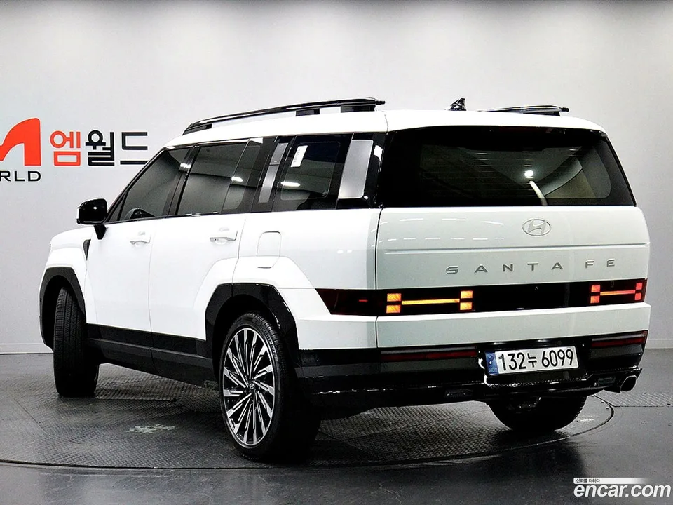 Hyundai SantaFe 2.5T 2WD 2023 — миниатюра 4
