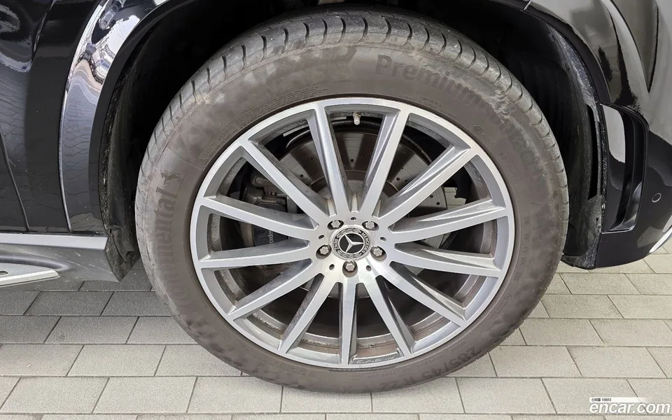 Mercedes-Benz GLS-Class GLS400d 4MATIC 2023 — миниатюра 2