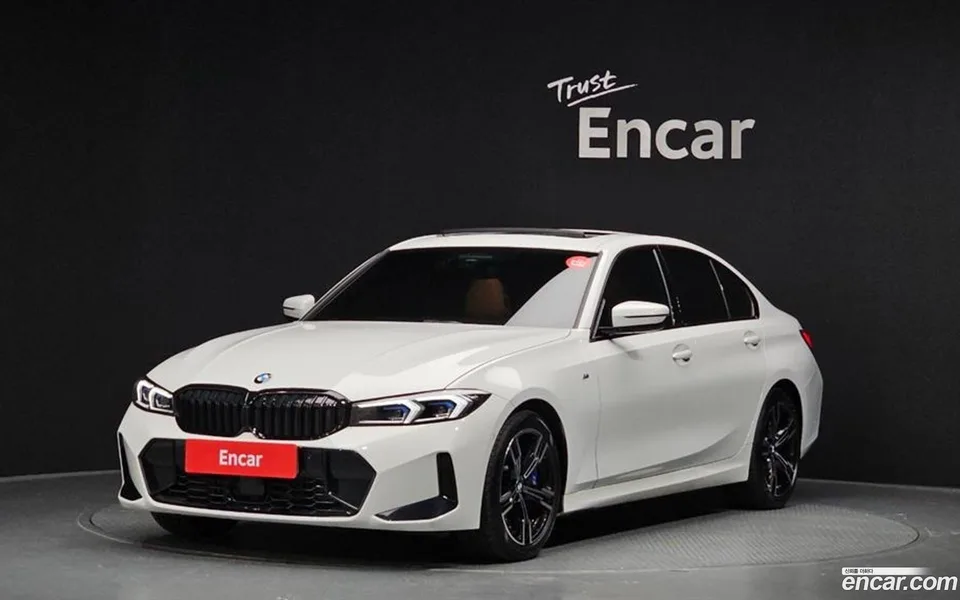 BMW 3 Series 320i M 2024 — фото 1, купить с доставкой в Москву