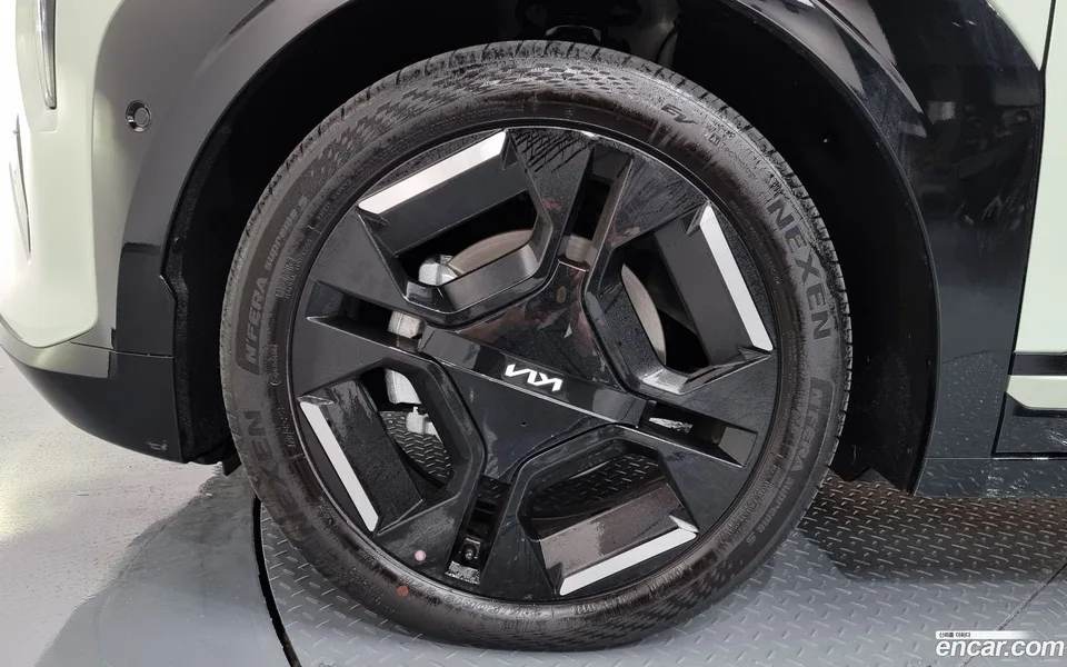 Kia EV3 2WD 2025 — миниатюра 5