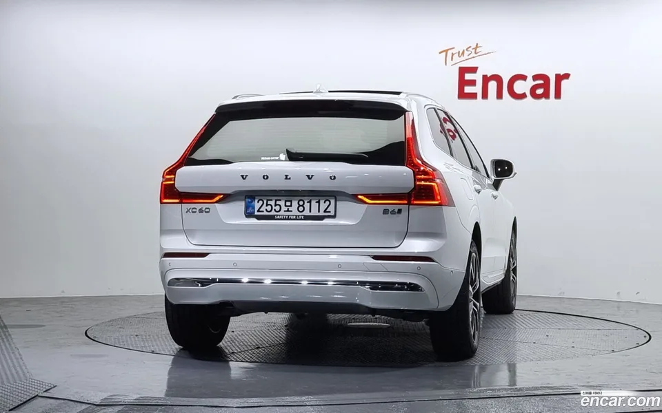Volvo XC60 B6 2025 — миниатюра 4