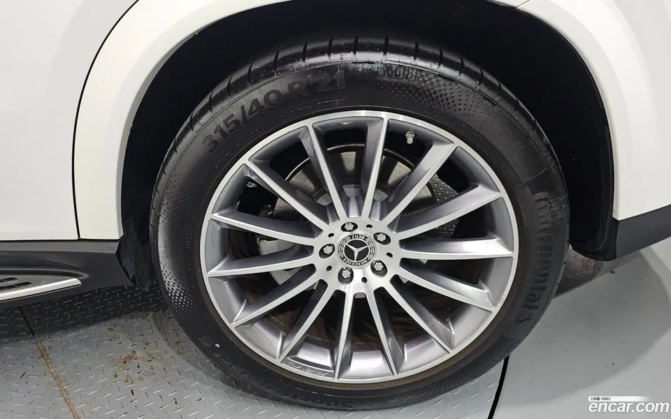 Mercedes-Benz GLE-Class GLE400d 4MATIC 2023 — миниатюра 2