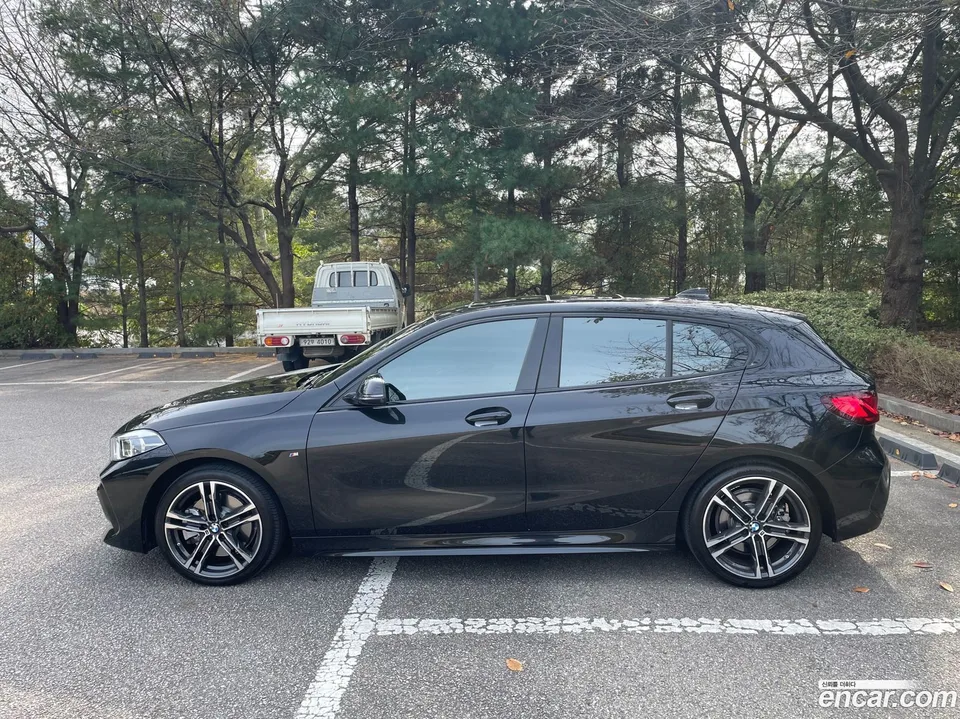 BMW 1 Series 120i M 2024 — миниатюра 3