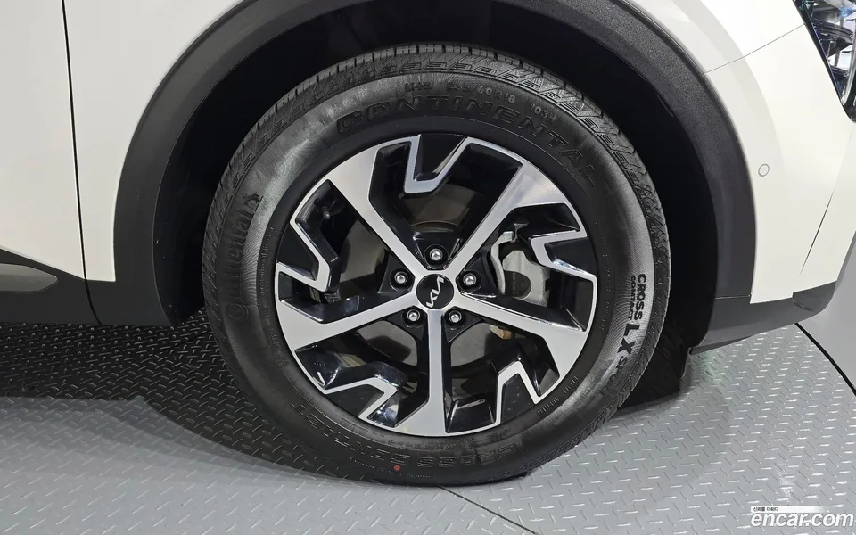 Kia Sportage Hybrid 2WD 2023 — миниатюра 2