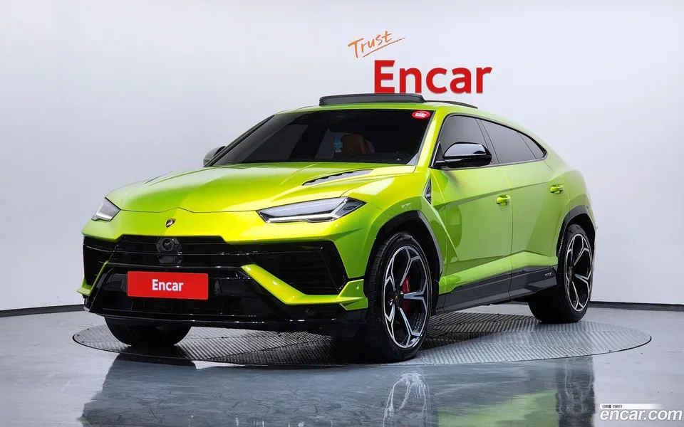 Lamborghini Urus 4.0 V8 S 2024 — фото 1, купить с доставкой в Москву
