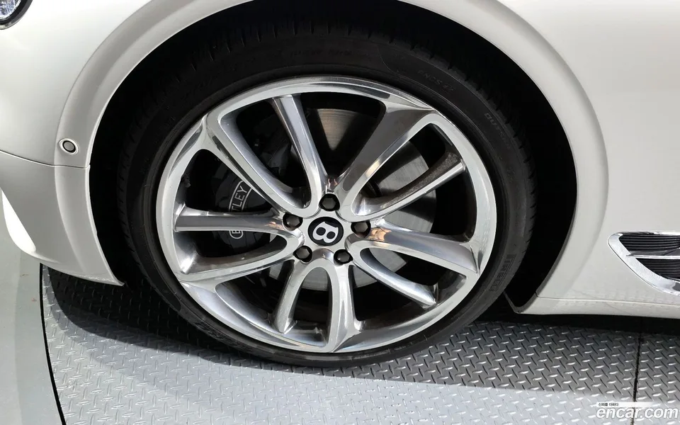 Bentley Continental GT 4.0 GT 2023 — миниатюра 2