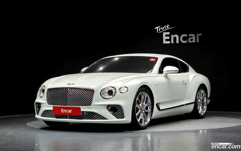 Bentley Continental GT 4.0 GT 2023 — фото 1, купить с доставкой в Москву