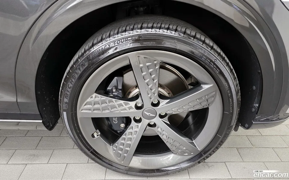 Genesis GV70 2.5T AWD 2023 — миниатюра 2
