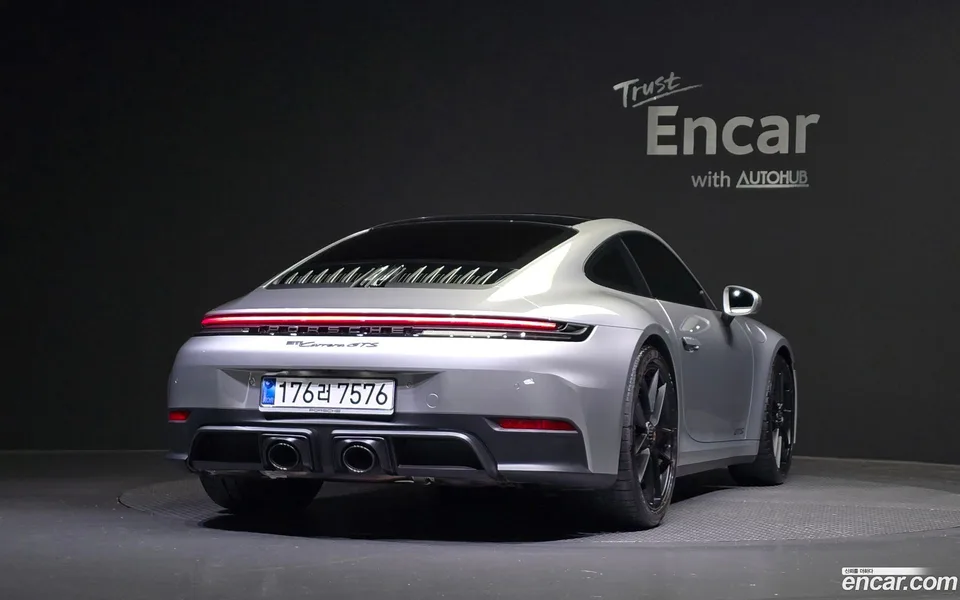 Porsche 911 (992) GTS 2025 — миниатюра 4
