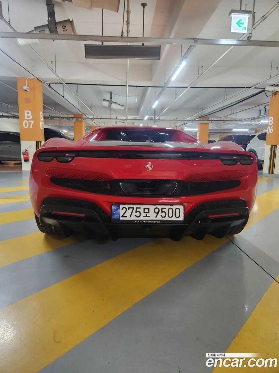 Ferrari 296 GTB 3.0 V6 2024 — миниатюра 4