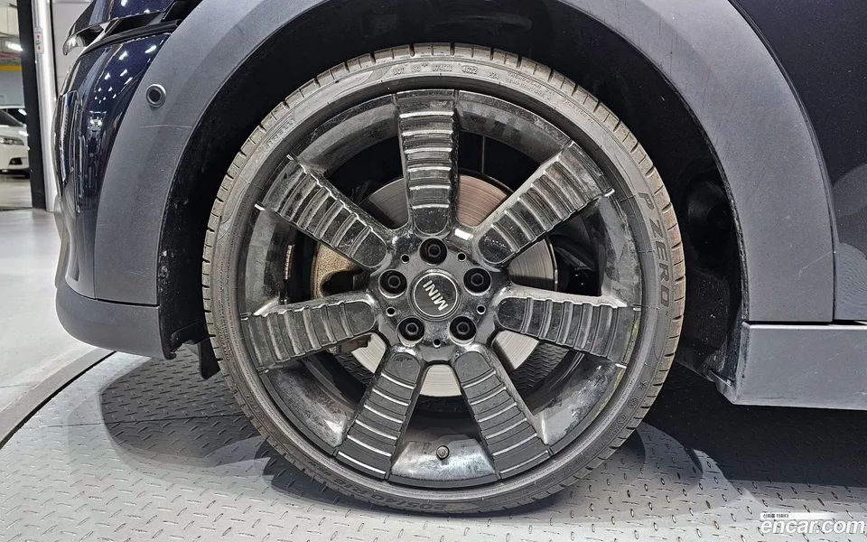 MINI Cooper S 5 2023 — миниатюра 2