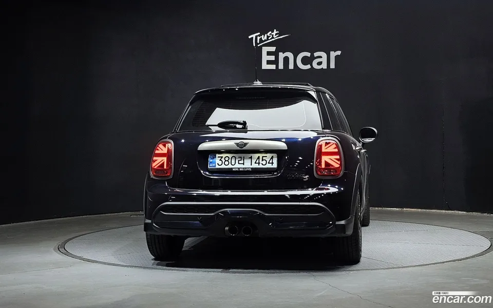 MINI Cooper S 5 2023 — миниатюра 4