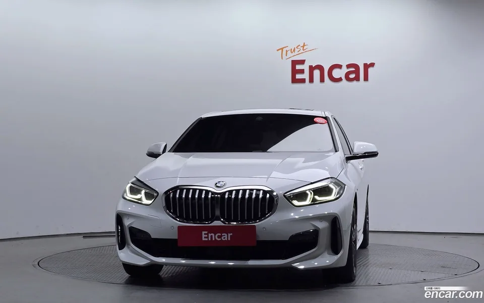 BMW 1 Series 120i M 2024 — миниатюра 3