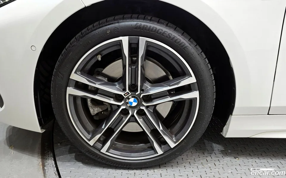 BMW 1 Series 120i M 2024 — миниатюра 5