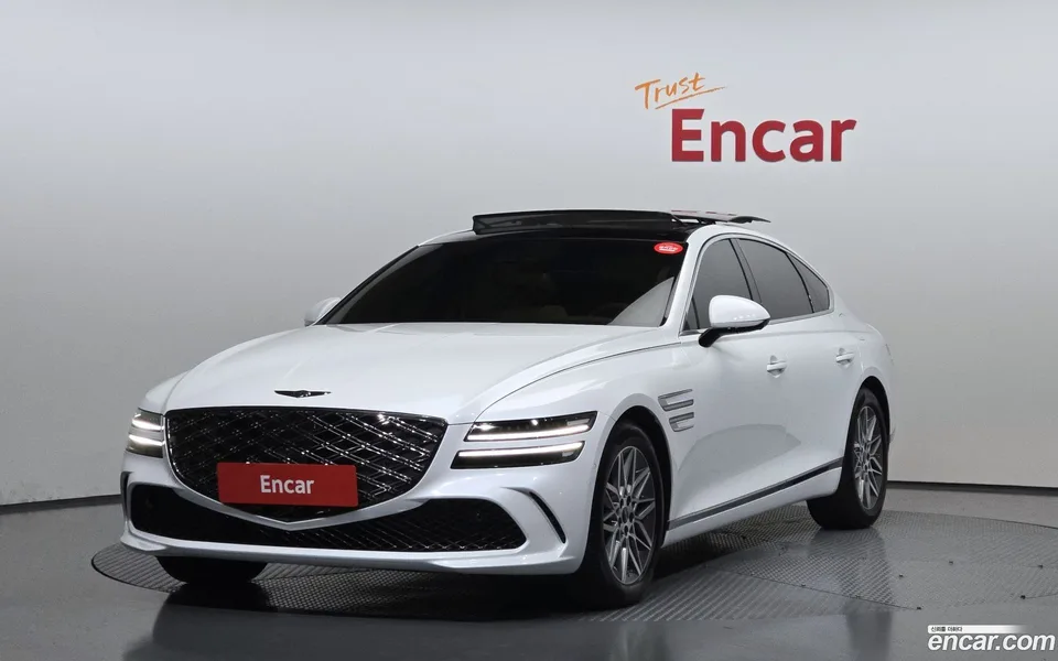 Genesis G80 2.5 2WD 2024 — фото 1, купить с доставкой в Москву