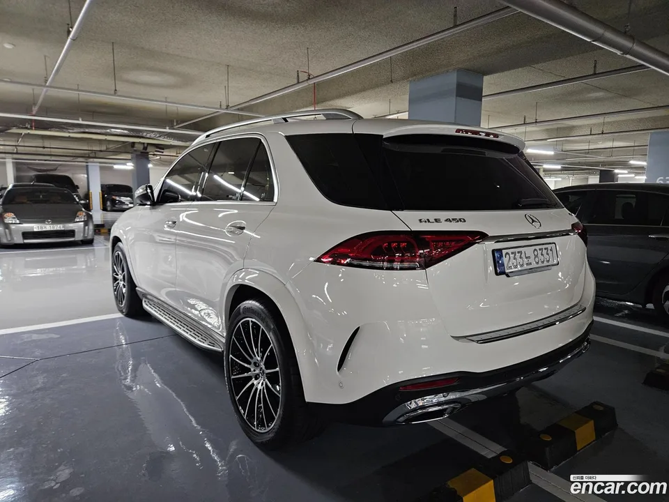 Mercedes-Benz GLE-Class GLE450 4MATIC 2023 — миниатюра 3