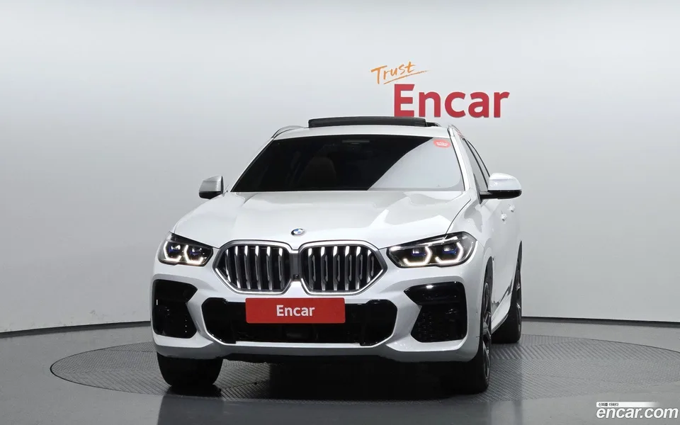BMW X6 xDrive40i M 2023 — миниатюра 3