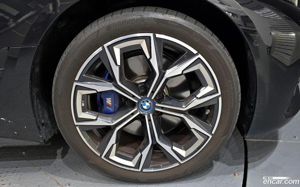 BMW i4 eDrive40 M 2024 — миниатюра 2