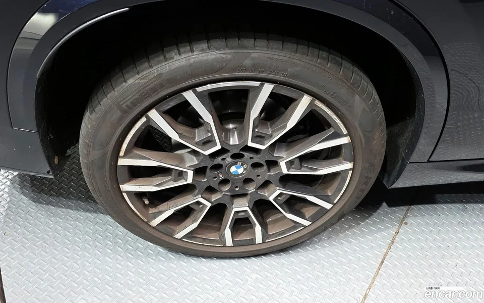 BMW X5 xDrive 30d M 2024 — миниатюра 2