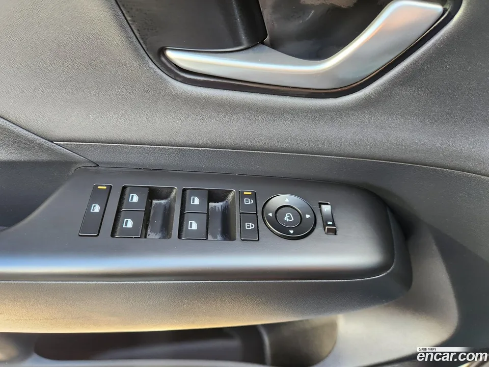 Hyundai Kona 1.6 2WD 2024 — миниатюра 2