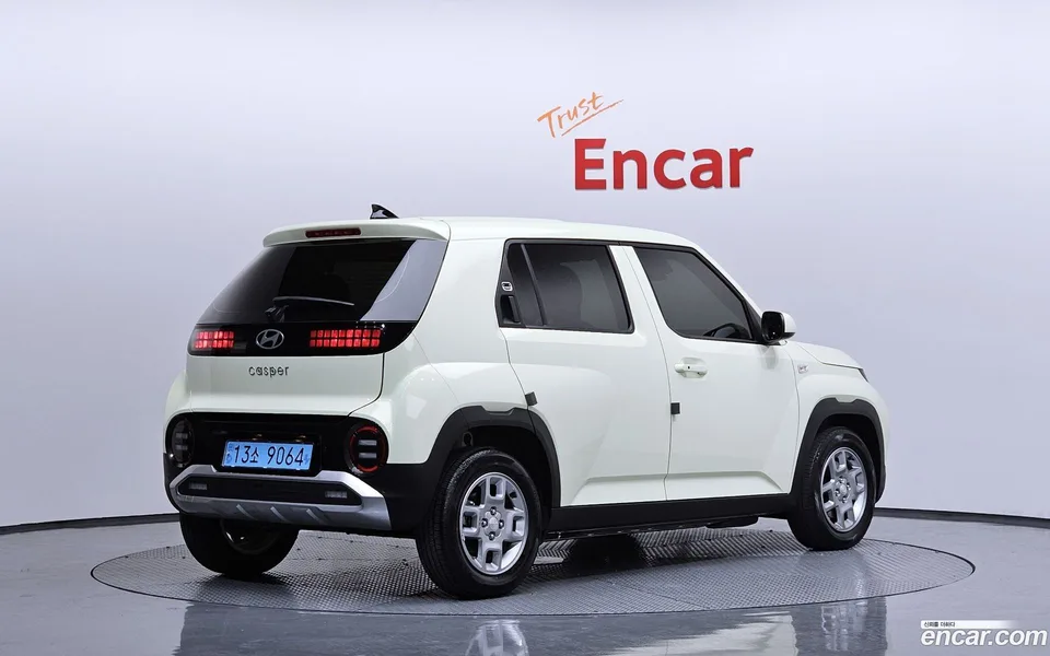 Hyundai Casper Electric 2025 — миниатюра 2