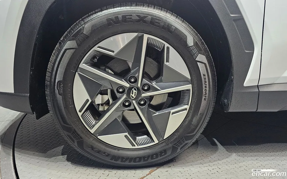 Hyundai Tucson NX4 1.6 2WD 2025 — миниатюра 2