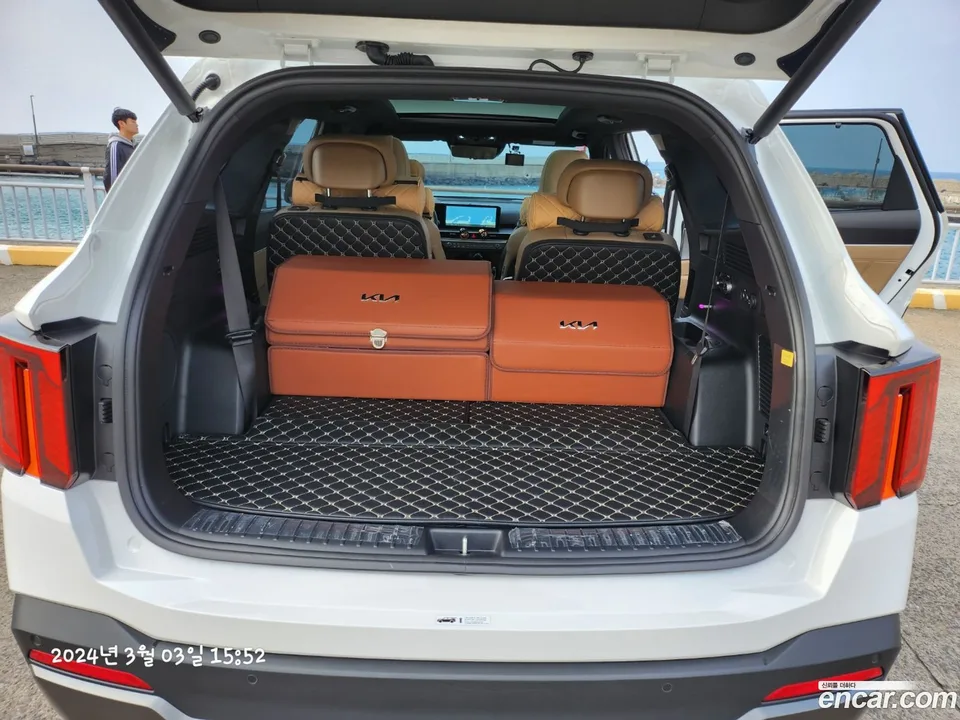 Kia Sorento 2.5T 4WD 2023 — thumbnail 2