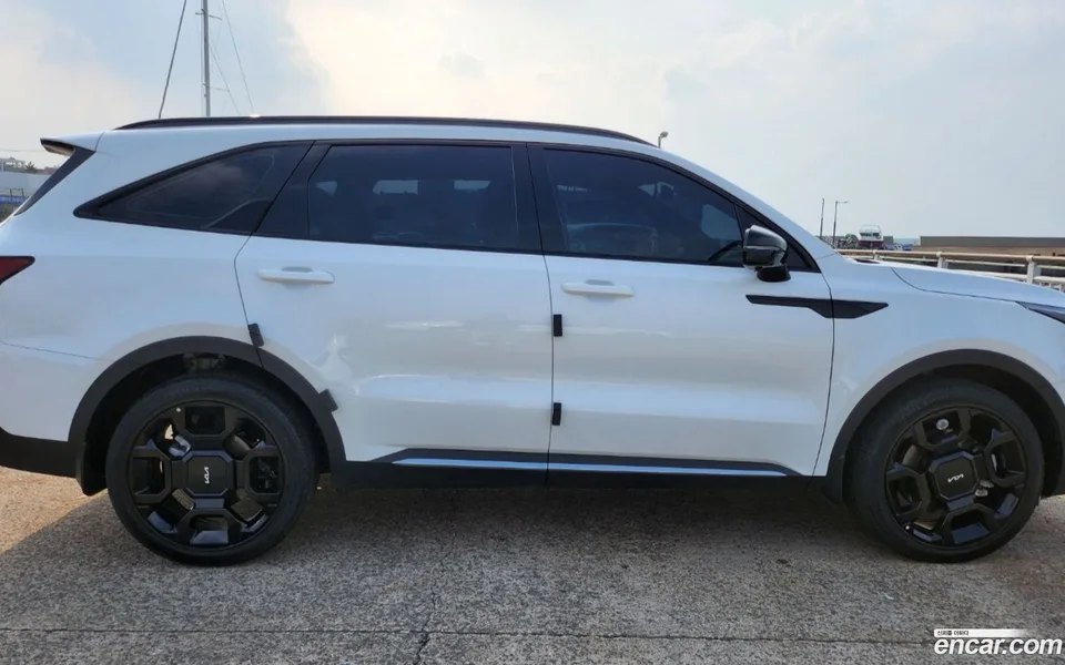 Kia Sorento 2.5T 4WD 2023 — thumbnail 3