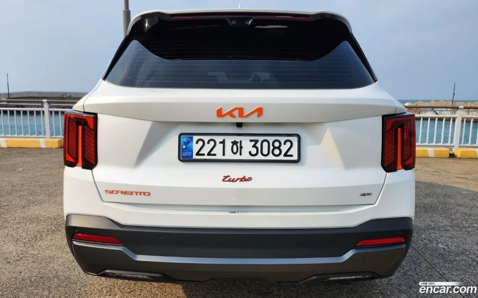 Kia Sorento 2.5T 4WD 2023 — thumbnail 4