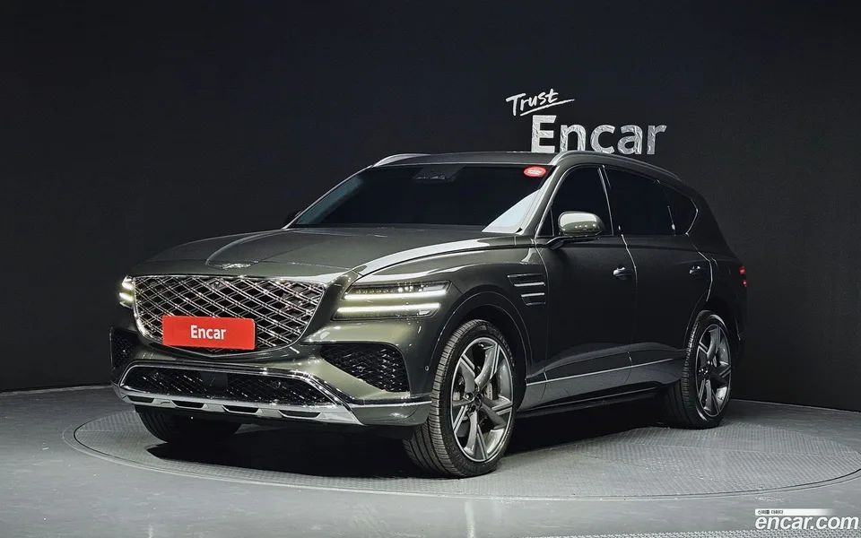 Genesis GV80 2.5T 2WD 2024 — фото 1, купить с доставкой в Москву