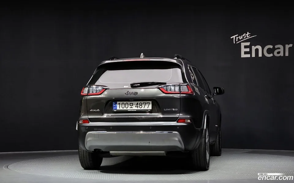 Jeep Cherokee 2.4 AWD 2022 — миниатюра 4
