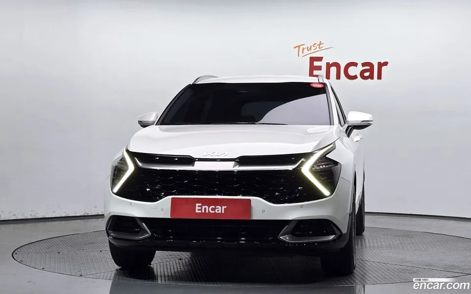 Kia Sportage 1.6 2WD 2023 — миниатюра 3