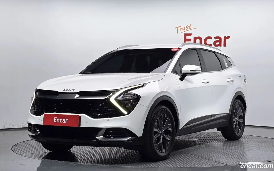 Kia Sportage 1.6 2WD 2023 — фото 1, купить с доставкой в Москву