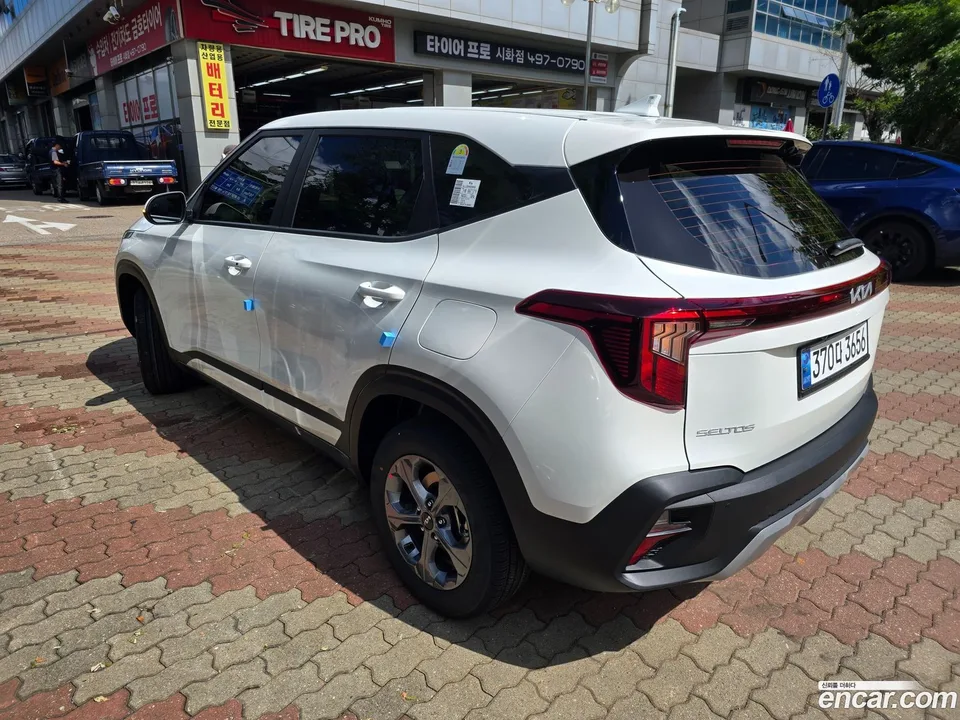 Kia Seltos 1.6 2WD 2025 — thumbnail 4